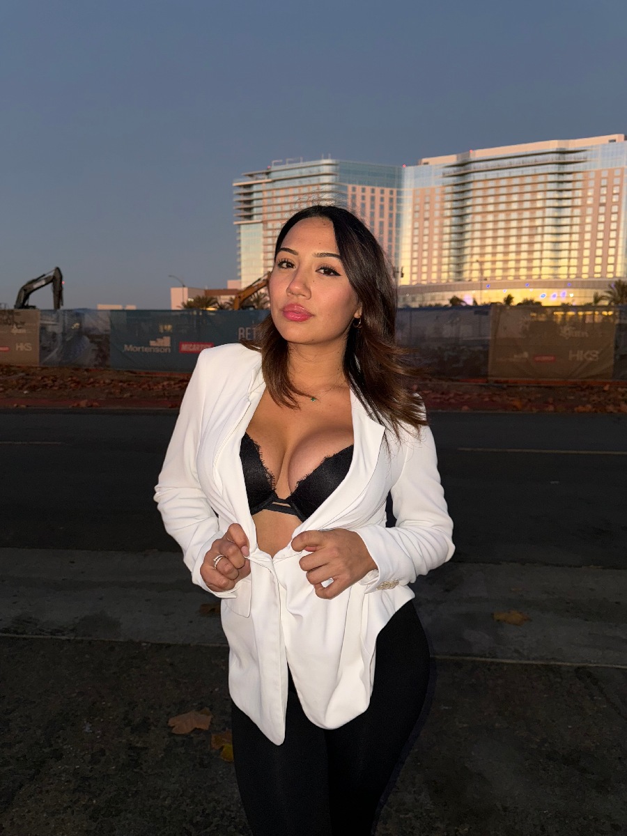 Take a pause and enjoy Ali Cruz — streaming from Ulaanbaatar